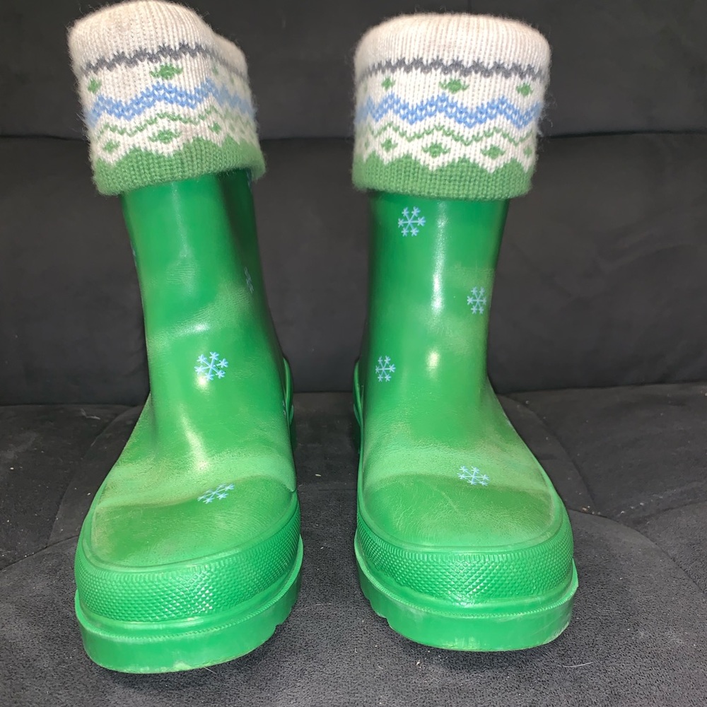 Snow boots
